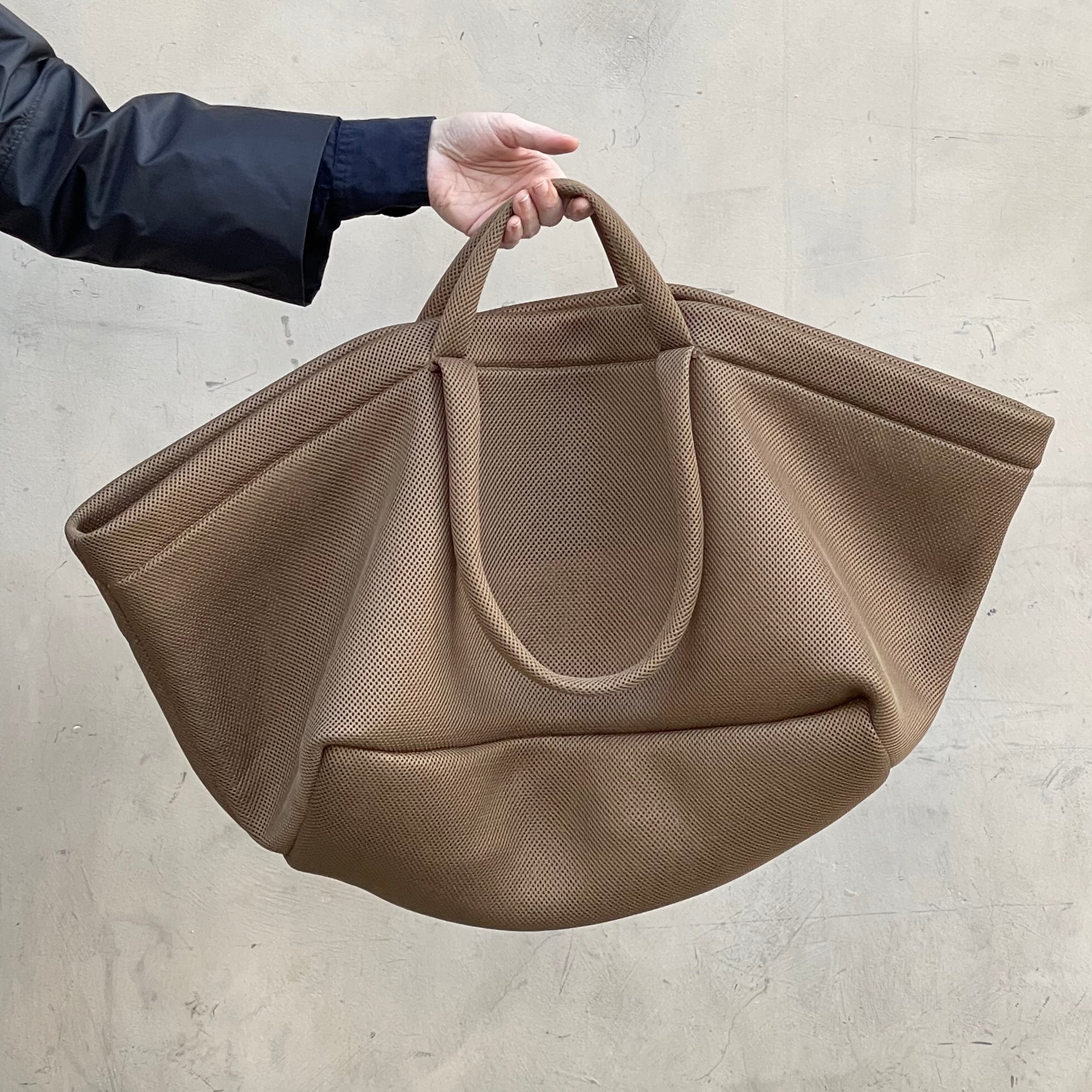 THE LARGE AEKI BAG